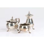 Edward VII silver condiment set, Birmingham 1902, maker Joseph Gloster Ltd, consisting of mustard