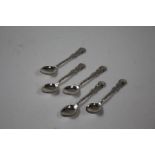 Five sterling silver coffee spoons, with scroll cast handles, 1.5oz