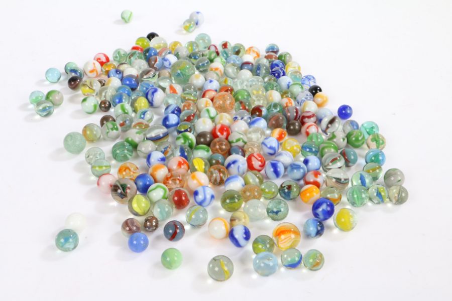 Collection of marbles, of various styles and sizes (qty)