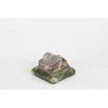 Edwardian serpentine and silver mounted stamp damper, London 1904, 7.5cm wide