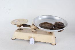 Set of Harper kitchen scales and weights