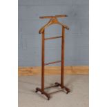20th Century mahogany valet clothes stand, 108cm high