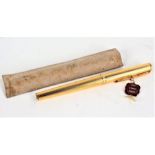 Parker gold plated fountain pen, with 18 carat gold nib and engine turned case