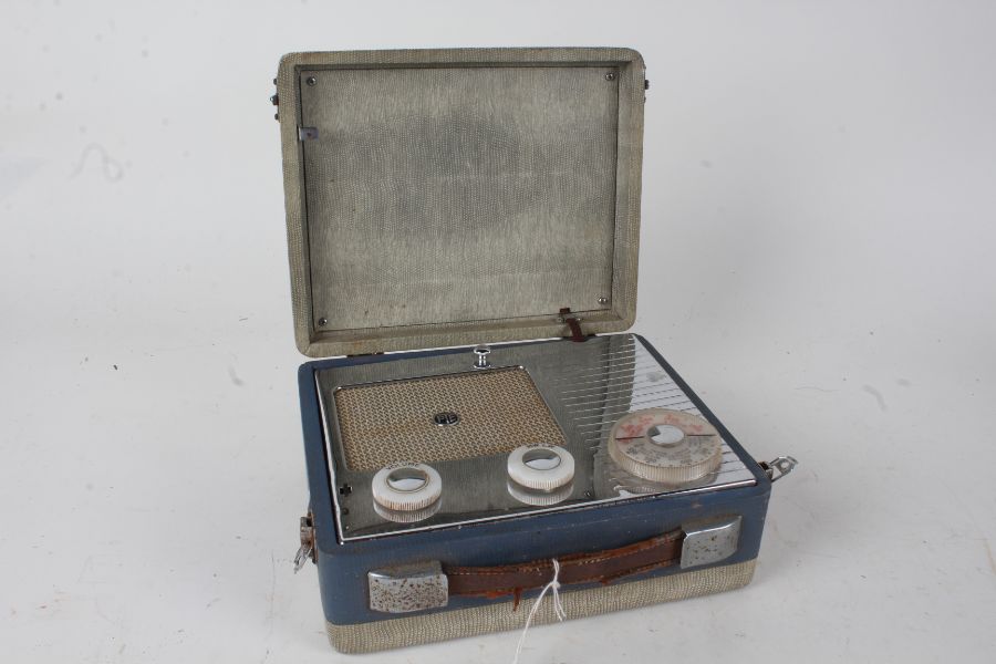 Mid 20th century Pye radio, having hinged lid enclosing a chrome radio, 24cm wide - Bild 2 aus 2