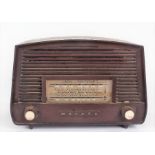 Murphy bakelite cased radio, (in need of rewiring), 26cm wide