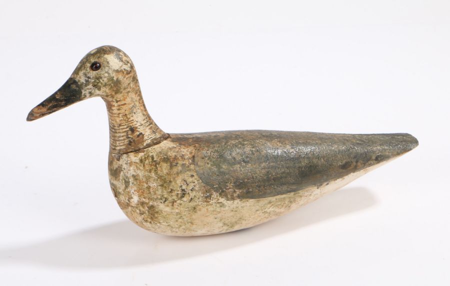 Early 20th Century decoy bird, with a painted body and integral black beak to the head set with bead