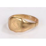 Gentleman's 10 carat gold signet ring, the square head rubbed, ring size V, 4.3g