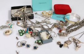 Collection of costume jewellery and jewellery boxes (Qty)