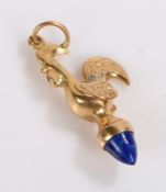 Continental gold and lapis lazuli mounted cockerel pendant, 2.4 grams