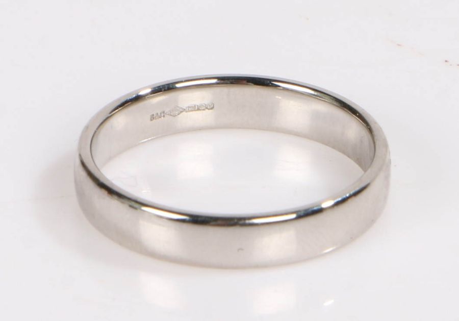 Platinum ring, ring size S, 6.7g
