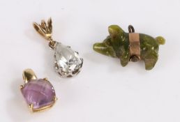 9 carat gold mounted jade pig pendant, 9 carat gold and amethyst pendant, silver gilt mounted