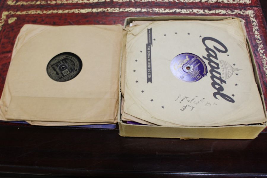 Collection of 78s. Artists to include Charlie Kunz, Joe Loss, Slim whitman and Fats Waller, The