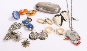 Collection of costume jewellery to include a pair of paste earrings together with various pieces