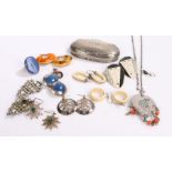 Collection of costume jewellery to include a pair of paste earrings together with various pieces
