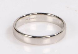 Platinum wedding band, ring size S, 6.7g