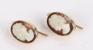 Pair of cameo earrings (2)