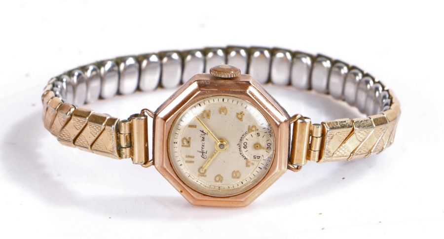 Accurist 9 carat gold ladies wristwatch, the signed silver dial with Arabic numerals and