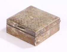 Edward VII silver cigarette box, London 1908, maker Stuart Clifford & Co. the hinged lid with