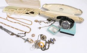 Collection of costume jewellery to include two pearl necklaces, yellow metal necklaces and various