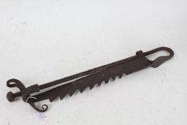 18th century iron chimney crane, with toothed ratchet, 60cm long