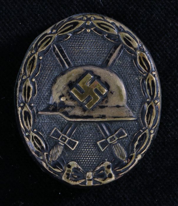 Second World War German Wound Badge in black, tombac construction with intact pin fitting to the - Image 3 of 3