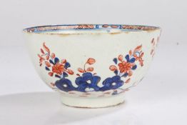 Lowestoft porcelain bowl, circa 1785, decorated in the Redgrave Two Bird pattern, 11cm diameter, 7cm