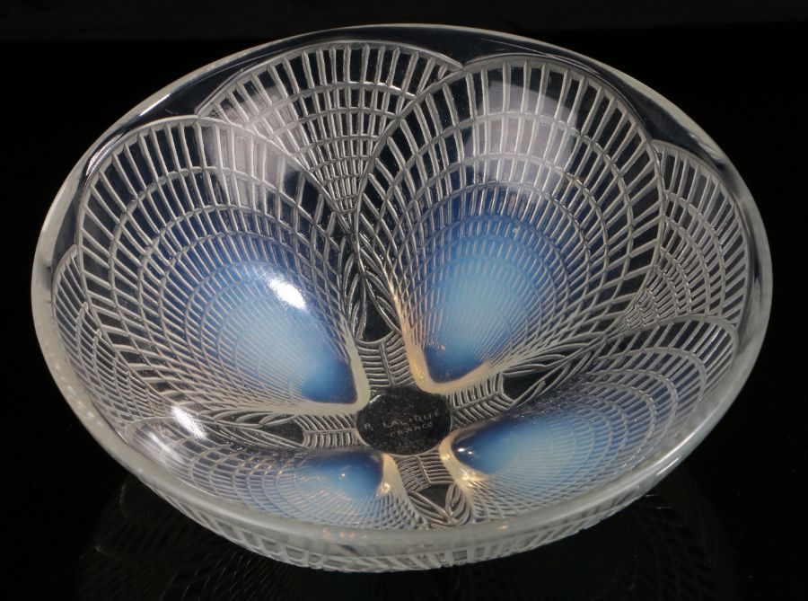 Lalique 'Coquilles' pattern opalescent glass bowl, the circular bowl moulded with four shells,