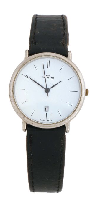 Fortis gentleman's stainless steel wristwatch, ref. 454.20.117, the signed white dial with baton
