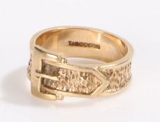 9 carat gold buckle ring, with a wide clasp and leather effect band, 4.8 grams, ring size O