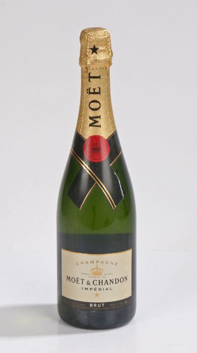 Moet & Chandon imperial brut champagne, 750ml, 12%