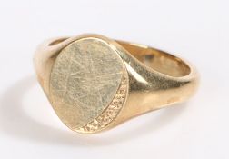 9 carat gold signet ring, the oval head with a flower head arch to the edge, 8 grams, ring size W