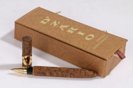 D'zario novelty ball point pen, modelled as a cigar with signed gilt cigar band, housed in