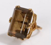 9 carat gold smoky quartz set ring, the large emerald cut smoky quartz set to six claws, 9.3