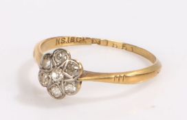 18 carat gold diamond set ring, the diamond set head in the form of a flower, 1.6 grams, ring size