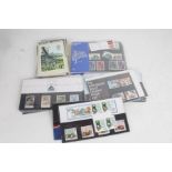 Stamps, GB decimal presentation packs + in packet