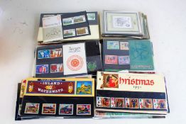 GB stamps, presentation packs 1970s to 1990s duplicated, approximately 100