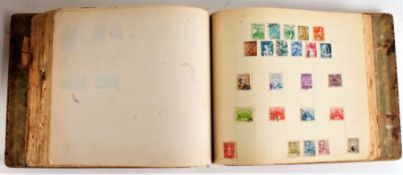 World stamps, packets, tins and albums, for sorting