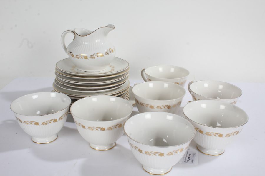 Quantity of Royal Doulton Fairfax tea cups and saucers, with side plates (qty) - VENDOR TO COLLECT