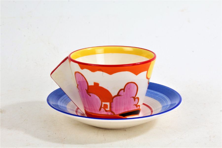 Wedgwood 'Bizarre' cup and saucer by Clarice Cliff (2)