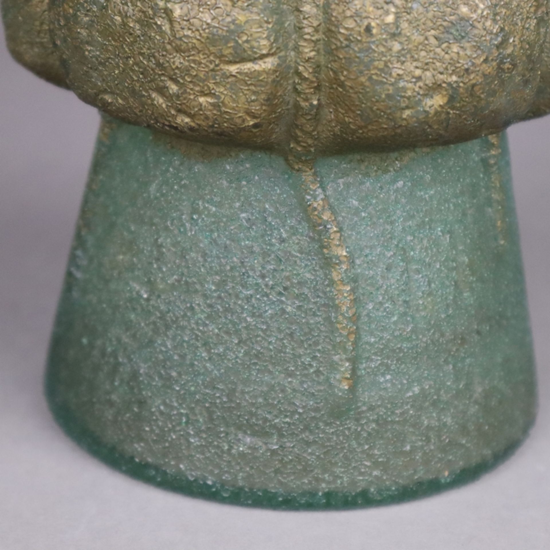 Jugendstil-Vase - Glas mit Metallmontur, doppelwandiger Körper mit strukturiert - Image 6 of 8
