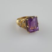 Amethyst-Ring - 925er Silber, vergoldet, Ringkopf besetzt mit facettiertem Amet