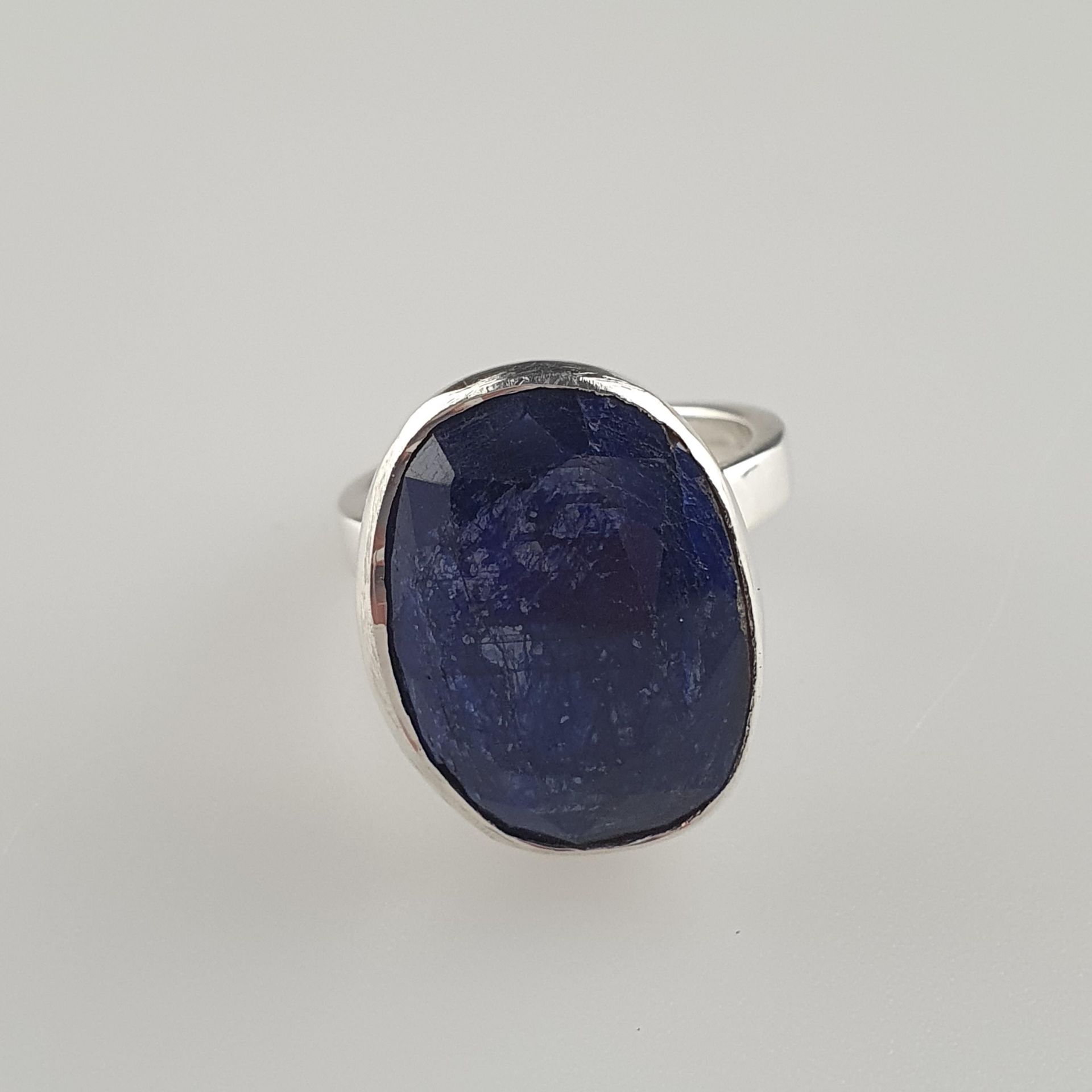 Saphirring - 925er Silber, Ringkopf besetzt mit blauem Saphir 37ct, Gewicht ca. - Bild 2 aus 5