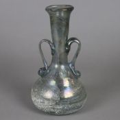 Vase - Rauchglas, gebauchte Form mit langem, schmalem Hals und leicht ausgestel
