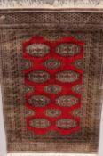 Buchara-Hochzeitsteppich - 20.Jh., Wolle, Buchara-Muster, im rotgrundigen Zentr