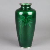 Vase mit Bambusmotiv - Japan, stegloses Email, schauseitig Bambuszweige, Metall