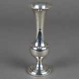 Kleine Vase - Silber, Balusterform, Fuß beschwert, gestempelt mit einer unident