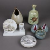 Konvolut -China/Japan- Keramik/Porzellan, 5-tlg, bestehend aus diversen Gefäßen