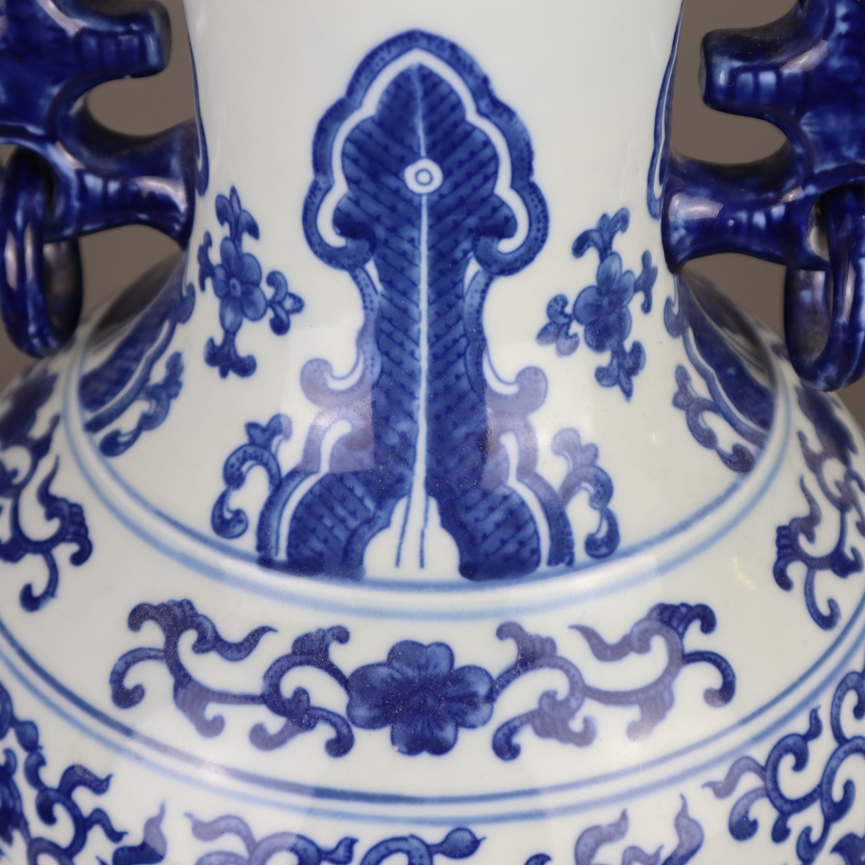 Blau-weiße Vase - China, Balusterform mit leicht ausgestellter Mündung, dekorie - Image 4 of 11