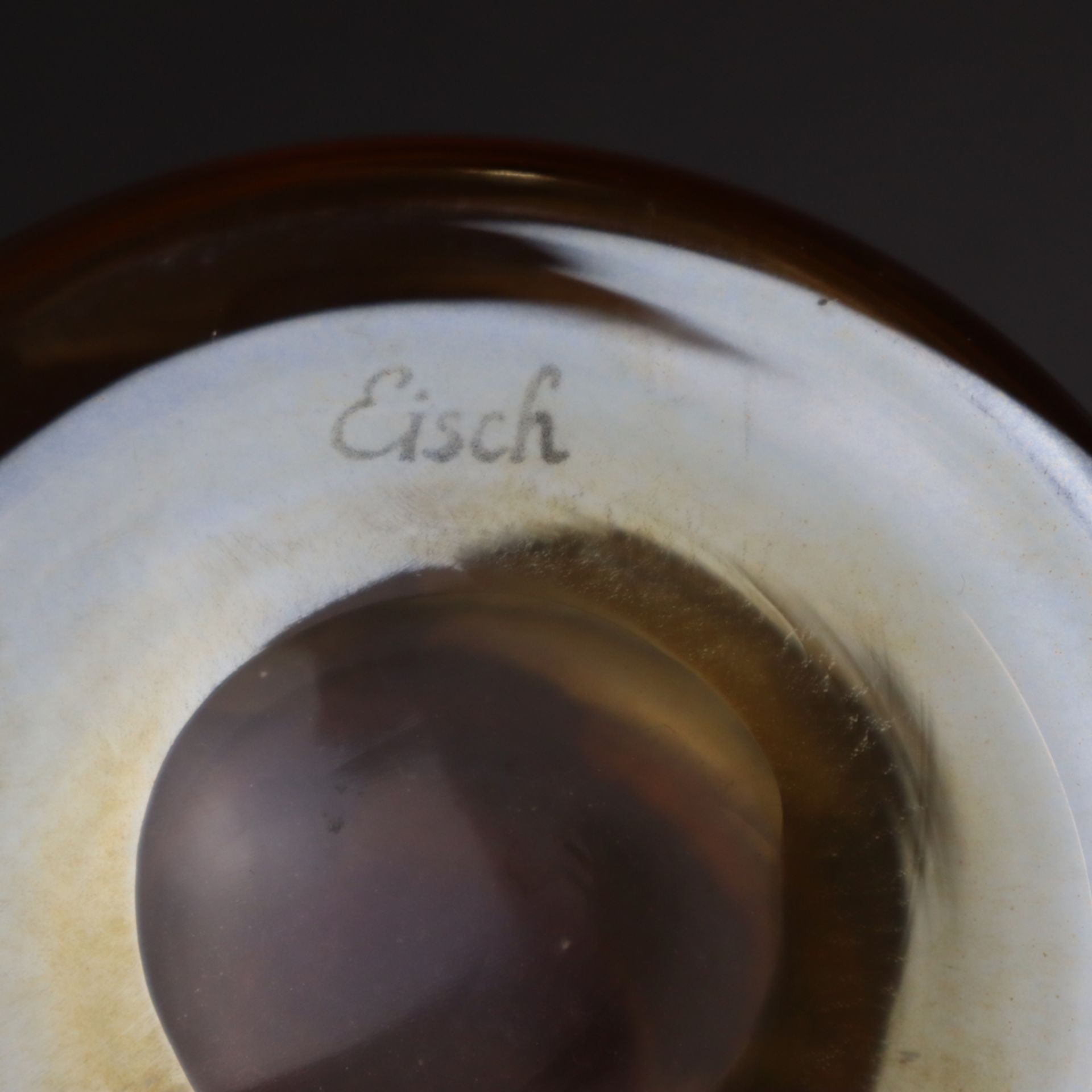 Vase - Erwin Eisch, Trompetenform, bernsteinfarbenes Glas, lüstriert, Boden mit - Bild 5 aus 6