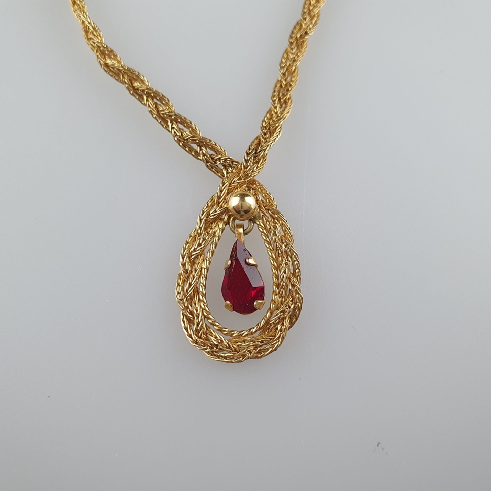 Flechtcollier - Gelbgold 750, Schlaufe mit angehängtem facettiertem Granat in T - Bild 3 aus 5